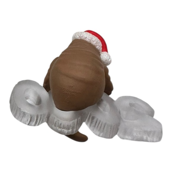 Hallmark Keepsake Ornament Cool Decade 2000 Walrus #1 in Cool Decade Series - Picture 2 of 6